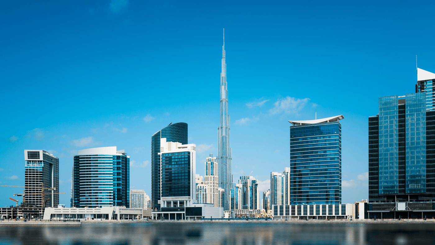 Moving to Dubai from the UK: paperwork checklist before you go