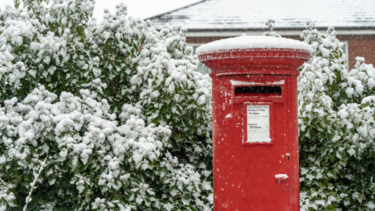 Christmas 2025 Service Update: Posting Deadlines & Office Hours