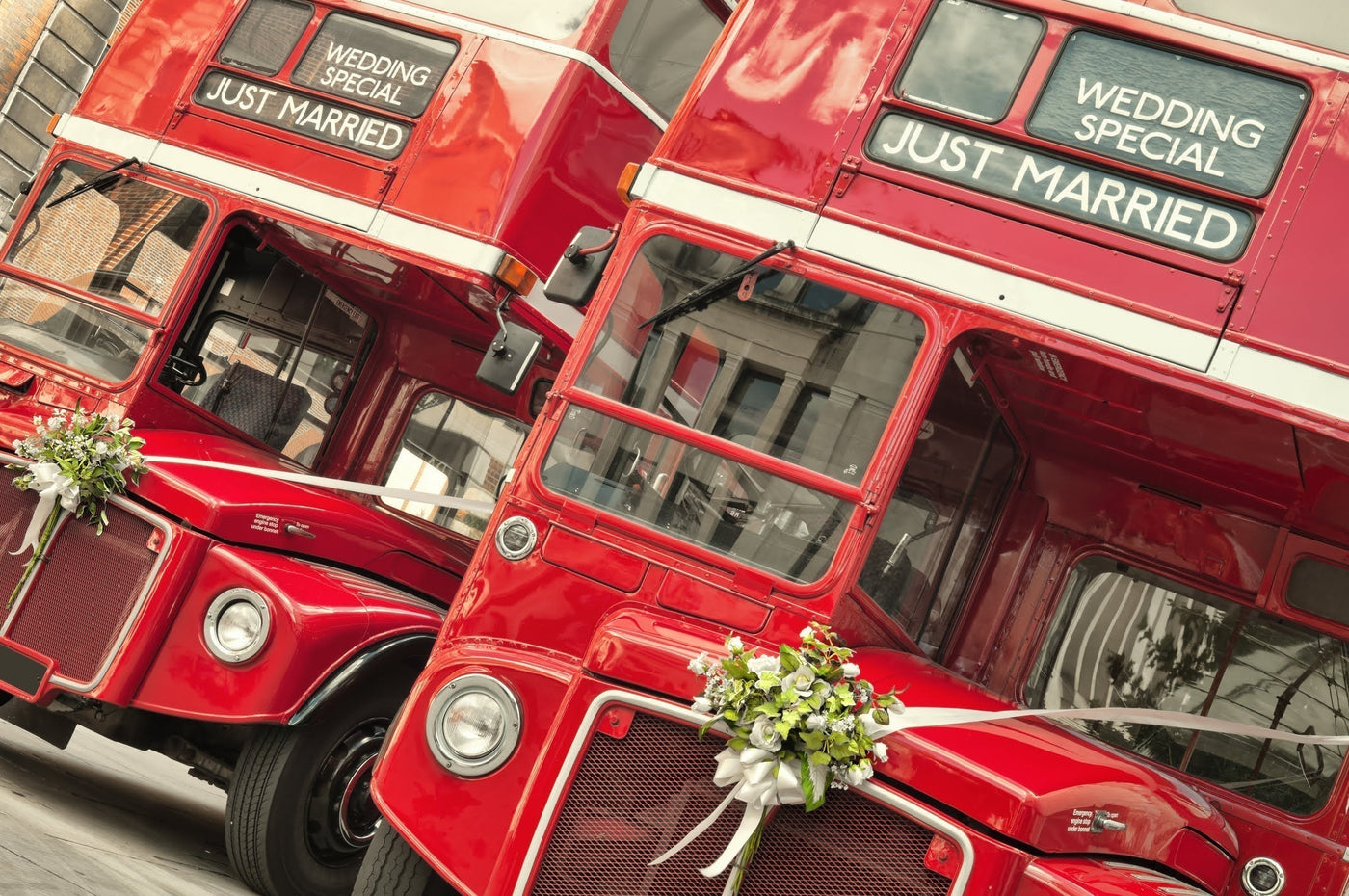 Getting Married Abroad? Your 2025 UK Guide to Apostille Services for a Stress-Free Wedding